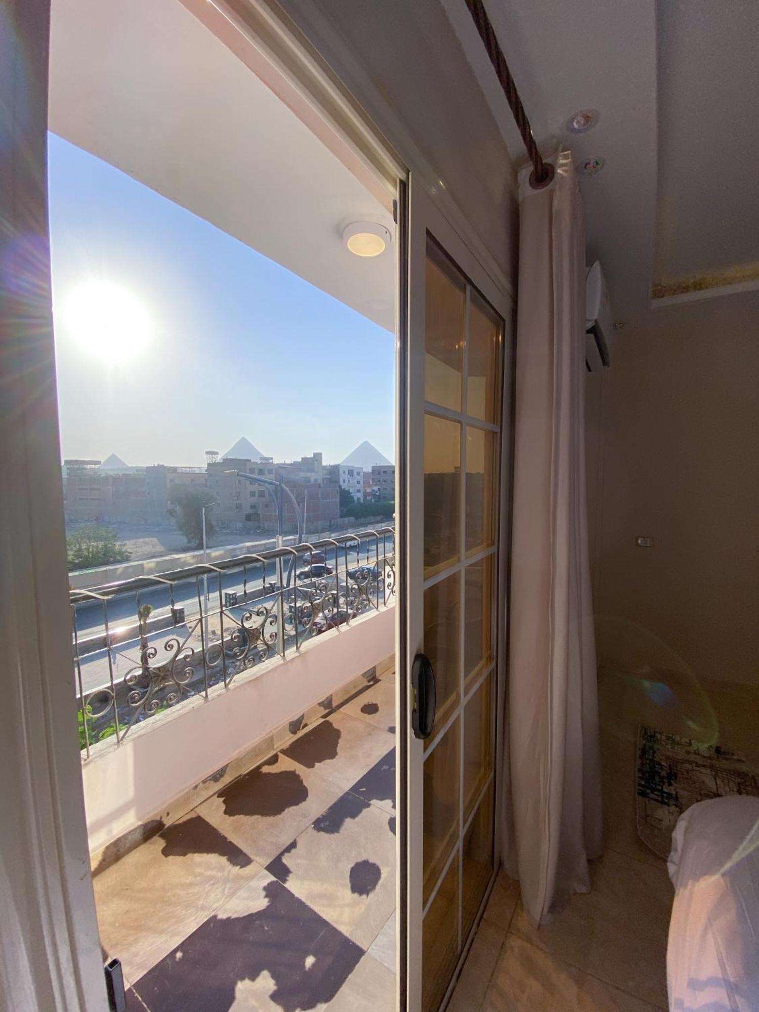 Young Pharaoh View Inn Cairo Exterior photo