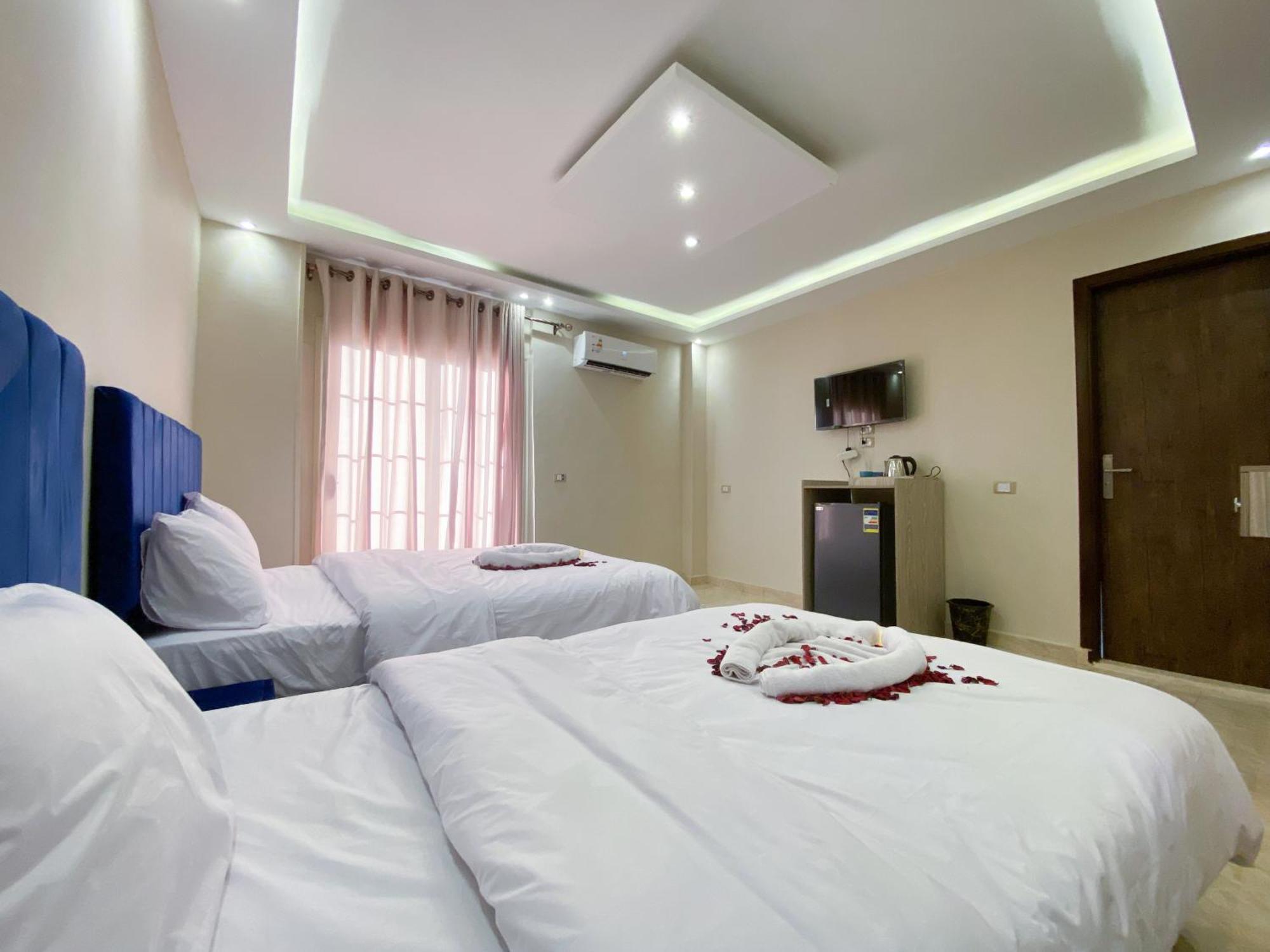 Young Pharaoh View Inn Cairo Exterior photo